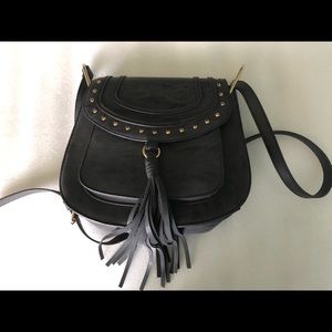 Crossbody handbags